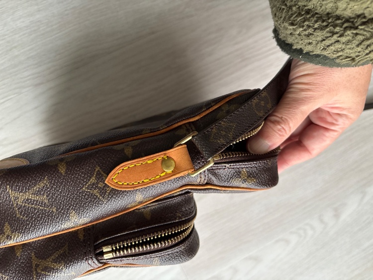 ルイヴィトン モノグラム （ブランドバッグ）の商品画像 - 査定依頼日：2026年1月4日 - 最高査定価格：37,000円