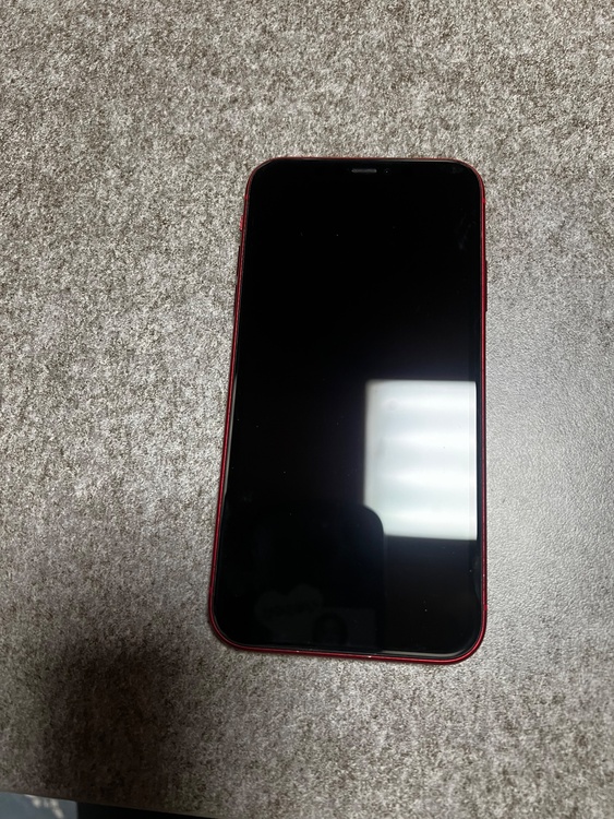 iPhone iPhone11 128GB au（スマホ）の商品画像 - 査定依頼日：2026年9月16日 - 最高査定価格：15,000円