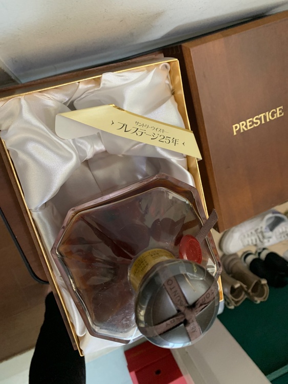 Prsetige（お酒）の商品画像 - 査定依頼日：2025年12月18日 - 最高査定価格：142,000円