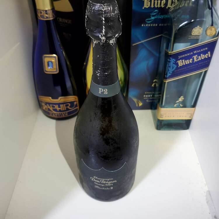 ドンペリニョンP2（お酒）の商品画像 - 査定依頼日：2025年5月28日 - 最高査定価格：40,000円