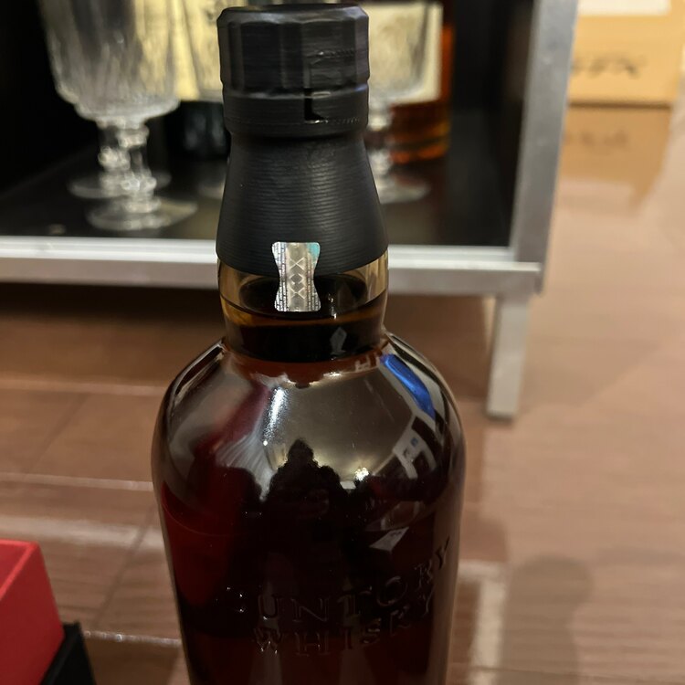 ウイスキー サントリー山崎 （お酒）の商品画像 - 査定依頼日：2025年1月29日 - 最高査定価格：1,000,000円