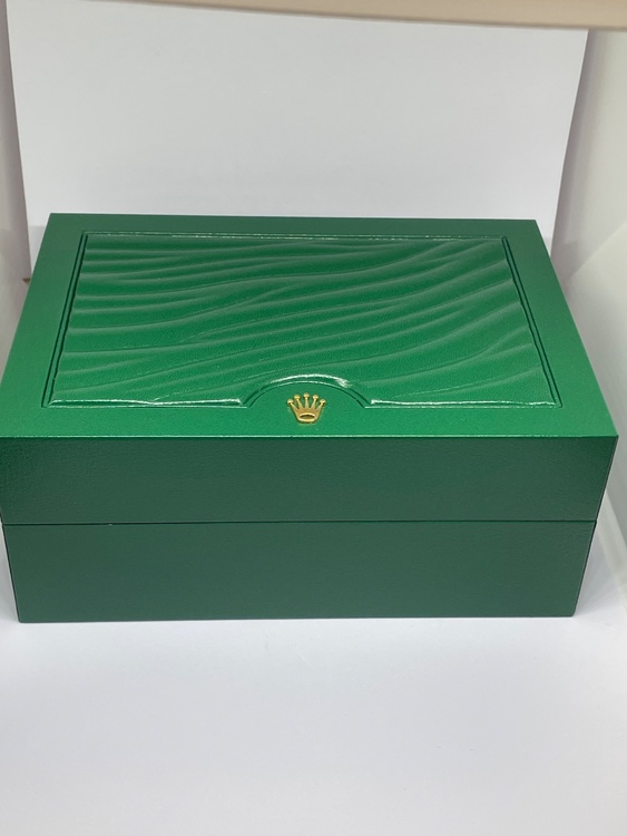 ロレックス シードゥエラー 12660（高級時計）の商品画像 - 査定依頼日：2026年1月11日 - 最高査定価格：1,900,000円