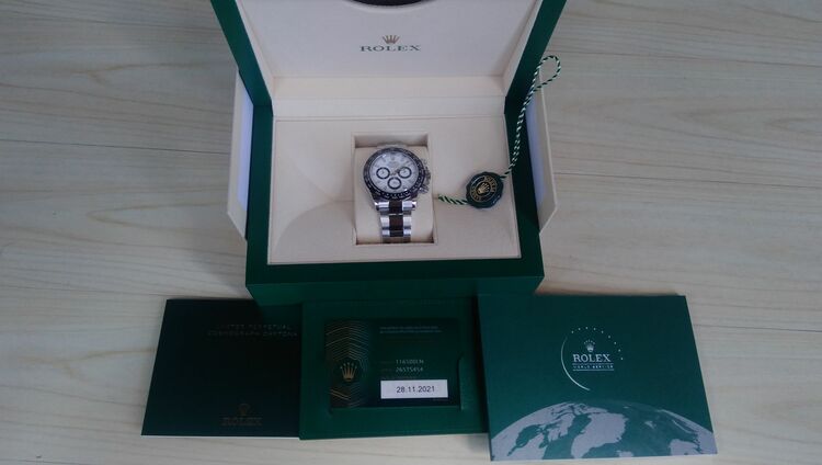 116500LN WH（高級時計）の商品画像 - 査定依頼日：2025年6月28日 - 最高査定価格：4,600,000円