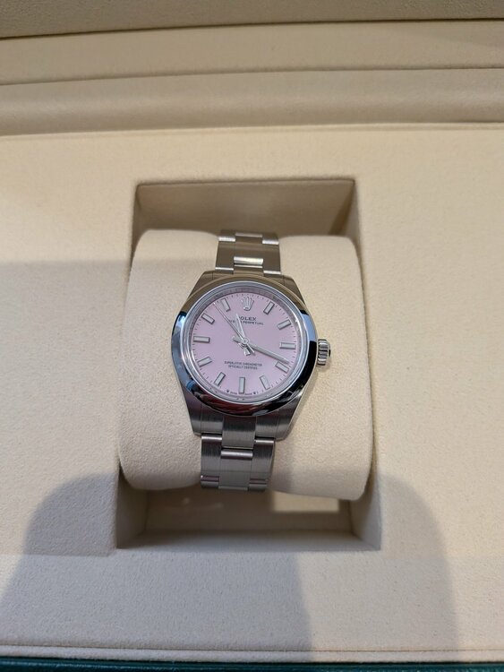 ロレックス パーペチュアル 276200（高級時計）の商品画像 - 査定依頼日：2026年4月6日 - 最高査定価格：1,200,000円