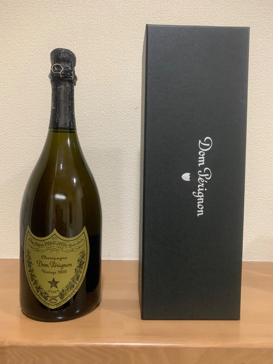 シャンパン ドン・ペリニヨン （お酒）の商品画像 - 査定依頼日：2025年10月14日 - 最高査定価格：19,000円
