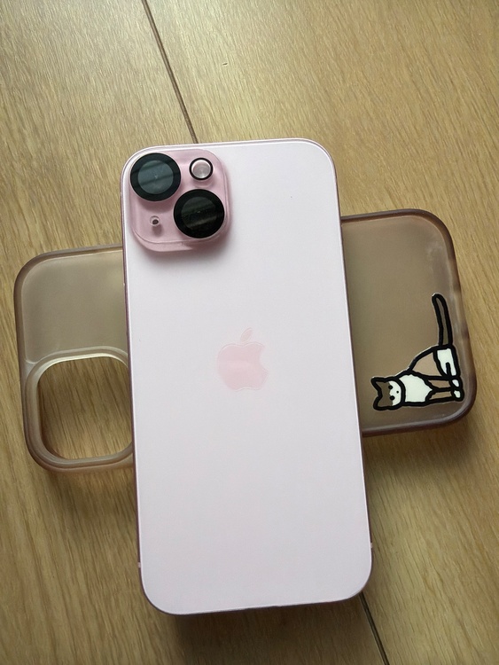 iPhone iPhone 15 256GB SIMフリー（スマホ）の商品画像 - 査定依頼日：2026年7月29日 - 最高査定価格：69,000円