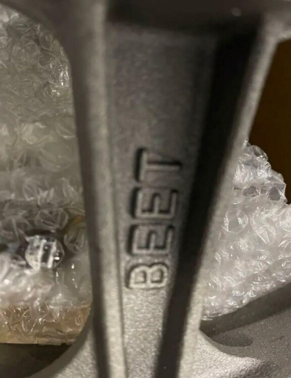 スズキ　GS400用　後期型　BEETキャストホイール 前後18インチ（バイク用品）の商品画像 - 査定依頼日：2025年3月16日 - 最高査定価格：40,000円