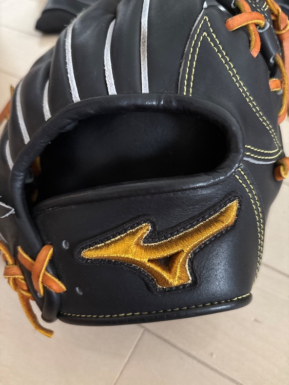 野球硬式用 ミズノプロ CRAFTED Edition 内野MM型 （その他のスポーツ用品）の商品画像 - 査定依頼日：2025年7月2日 - 最高査定価格：30,000円