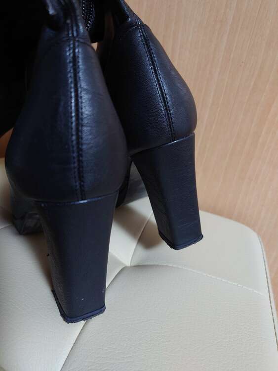 ロングブーツ（古着・ファッション）の商品画像 - 査定依頼日：2025年2月23日