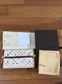 マルチカラー長財布（ブランド財布・小物）の商品画像 - 査定依頼日：2024年10月29日 - 最高査定価格：7,000円