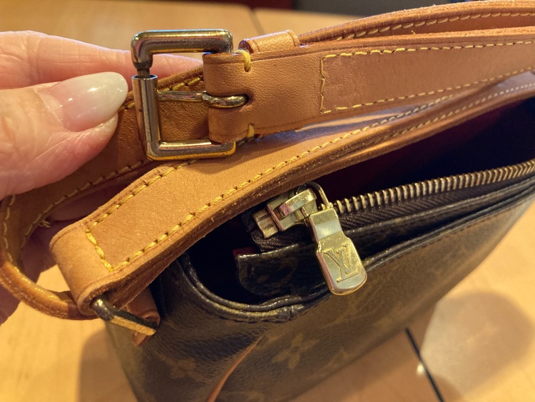 ミニショルダーバッグ（ブランドバッグ）の商品画像 - 査定依頼日：2022年8月2日 - 最高査定価格：87,000円