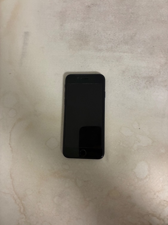 iPhone SE (第 3 世代) 64GB au（スマホ）の商品画像 - 査定依頼日：2025年9月15日 - 最高査定価格：19,000円