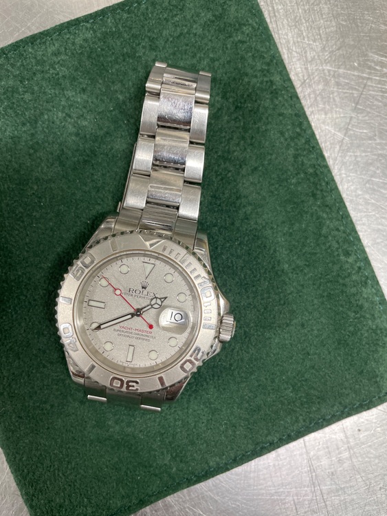 16622（高級時計）の商品画像 - 査定依頼日：2025年7月10日 - 最高査定価格：1,350,000円