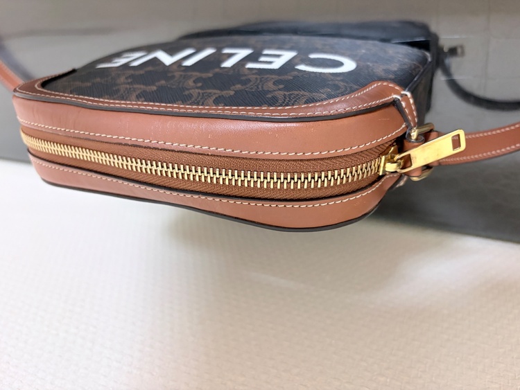 セリーヌ  （ブランドバッグ）の商品画像 - 査定依頼日：2025年12月4日 - 最高査定価格：85,000円