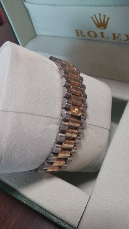 ロレックス デイデイト （高級時計）の商品画像 - 査定依頼日：2026年4月10日 - 最高査定価格：4,000,000円