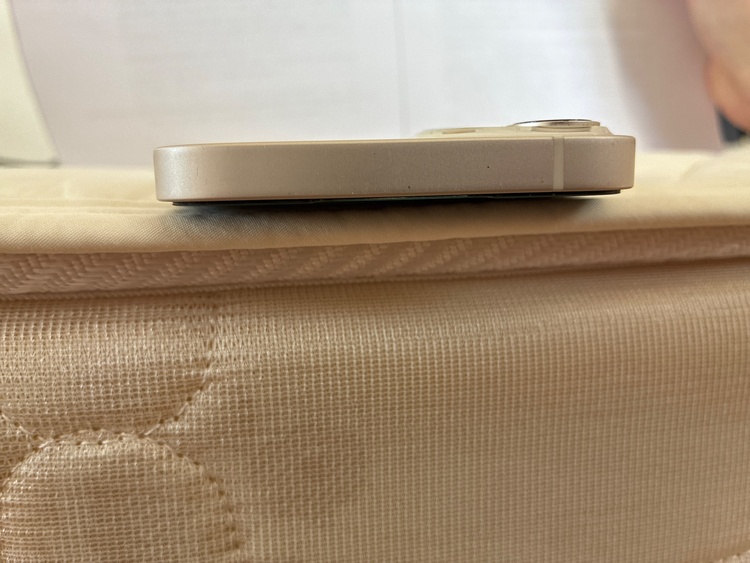iPhone iPhone 13 128GB 楽天モバイル（スマホ）の商品画像 - 査定依頼日：2026年9月17日 - 最高査定価格：39,500円