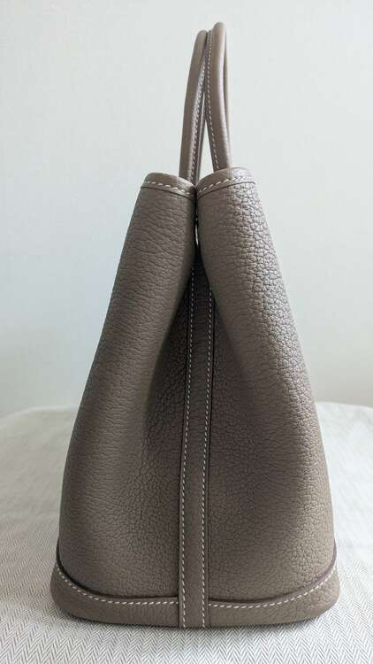 ガーデンパーティ30（ブランドバッグ）の商品画像 - 査定依頼日：2025年5月19日 - 最高査定価格：720,000円