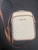 その他 その他 （ブランドバッグ）の商品画像 - 査定依頼日：2026年2月19日 - 最高査定価格：100,000円