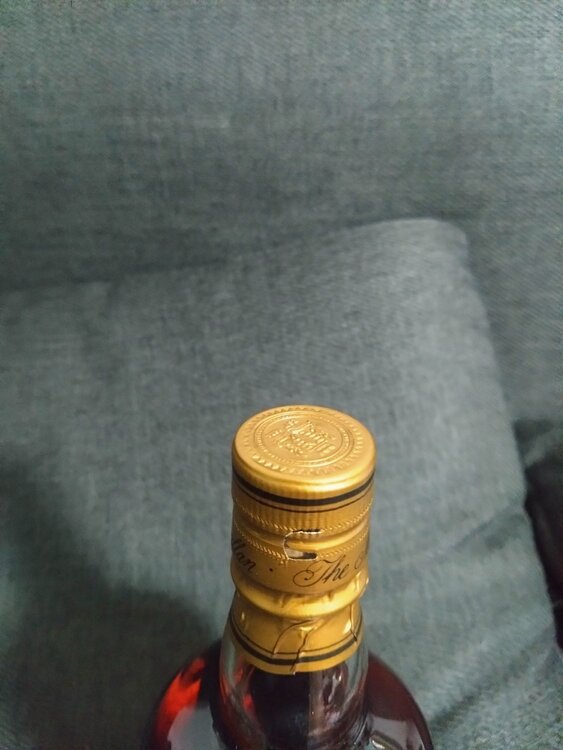 ザ・マッカラン  フォーティーズ（お酒）の商品画像 - 査定依頼日：2025年12月15日 - 最高査定価格：50,000円