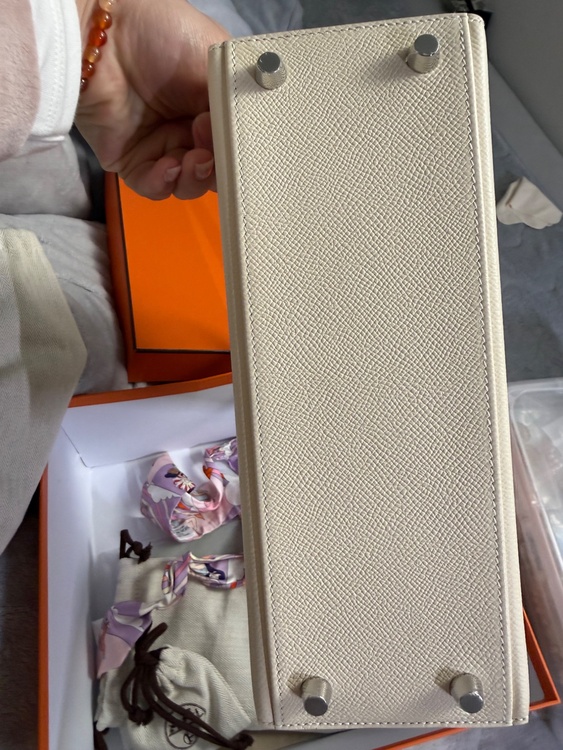 エルメス ケリー （ブランドバッグ）の商品画像 - 査定依頼日：2026年2月9日 - 最高査定価格：3,000,000円