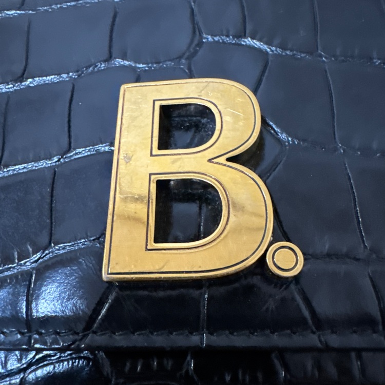 バレンシアガ  （ブランドバッグ）の商品画像 - 査定依頼日：2025年10月9日 - 最高査定価格：50,000円