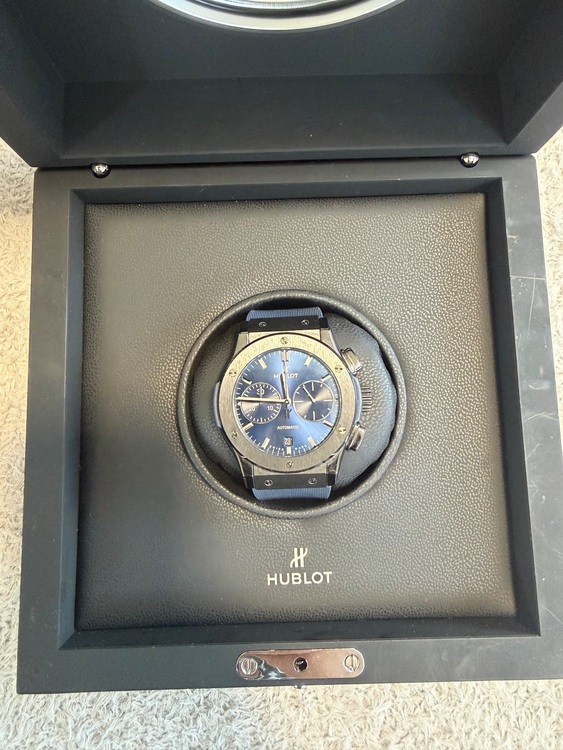 ウブロ クラシック フュージョン クロノグラフ セラミックブルー 521.CM.（高級時計）の商品画像 - 査定依頼日：2025年9月26日 - 最高査定価格：750,000円