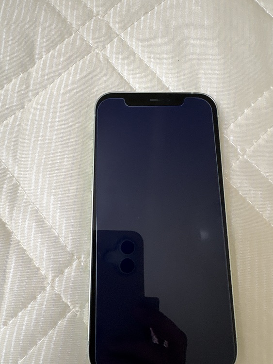 iPhone iPhone 12 128GB au（スマホ）の商品画像 - 査定依頼日：2026年5月20日 - 最高査定価格：27,000円