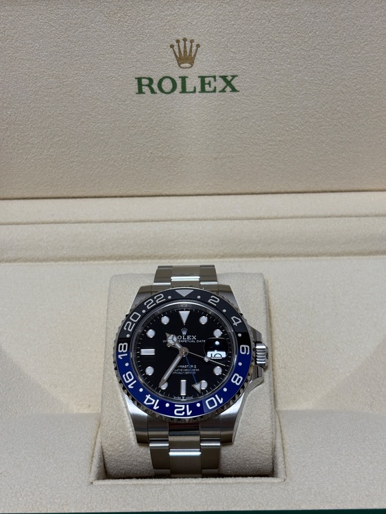 ロレックス GMTマスター 126710bln（高級時計）の商品画像 - 査定依頼日：2025年11月20日 - 最高査定価格：2,600,000円
