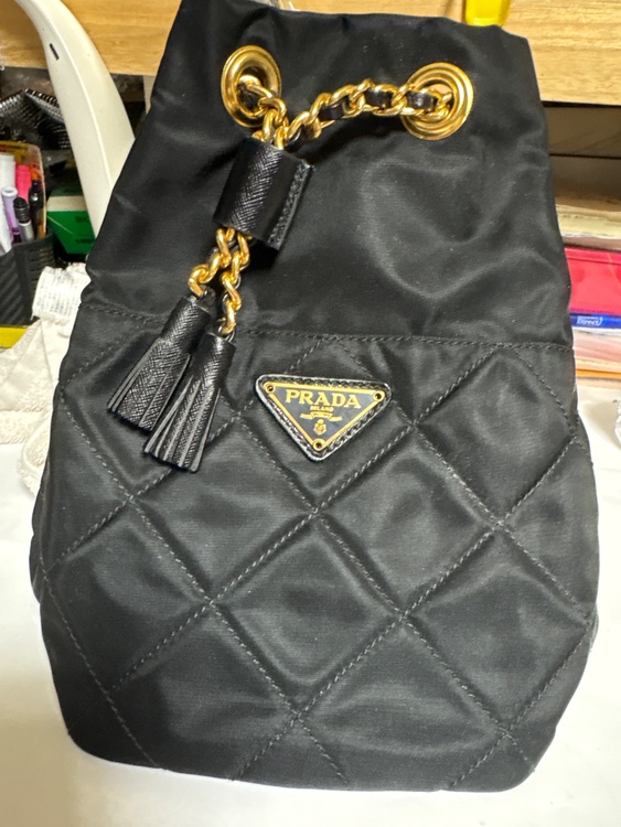 巾着型ミニバッグ（ブランド財布・小物）の商品画像 - 査定依頼日：2026年9月7日 - 最高査定価格：30,000円