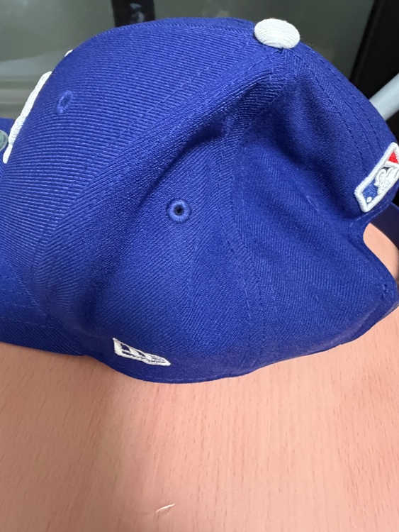 ニューエラ　ドジャースキャップ（古着・ファッション）の商品画像 - 査定依頼日：2026年9月23日 - 最高査定価格：700円