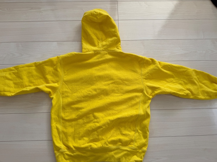 ボックスロゴフーディー（古着・ファッション）の商品画像 - 査定依頼日：2026年1月12日 - 最高査定価格：12,000円