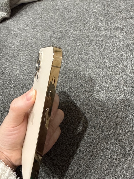 iPhone 12 Pro 256GB au（スマホ）の商品画像 - 査定依頼日：2026年2月10日 - 最高査定価格：35,000円