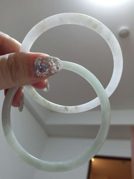 バングル（宝石）の商品画像 - 査定依頼日：2024年5月14日 - 最高査定価格：500円