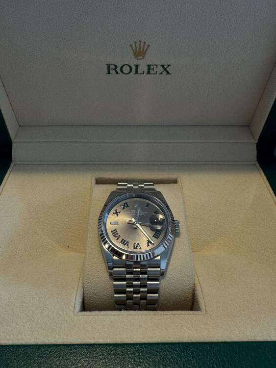 ロレックス デイトジャスト （高級時計）の商品画像 - 査定依頼日：2025年3月15日 - 最高査定価格：1,670,000円