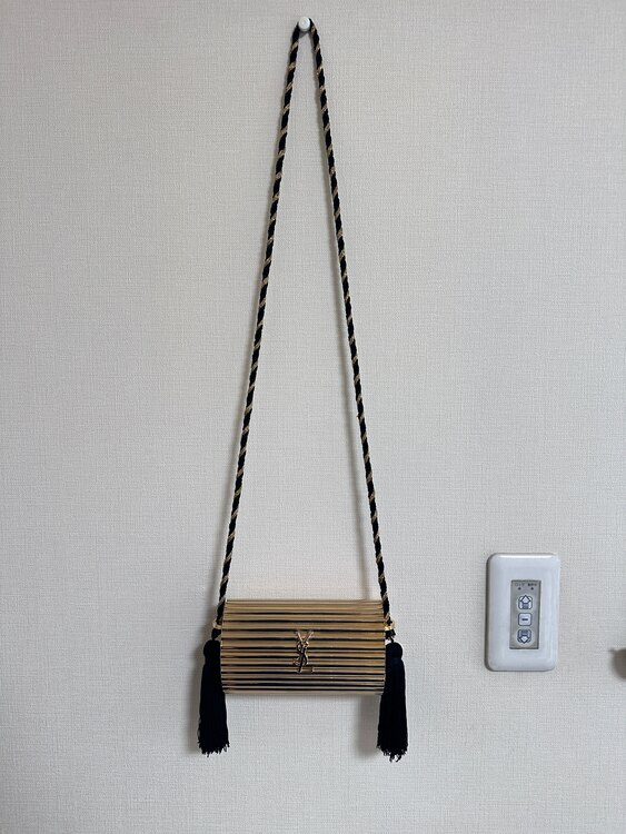 イブサンローラン  （ブランドバッグ）の商品画像 - 査定依頼日：2025年4月1日 - 最高査定価格：75,000円