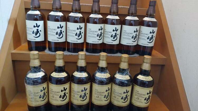 ウイスキー サントリー山崎 （お酒）の商品画像 - 査定依頼日：2025年4月16日 - 最高査定価格：190,000円