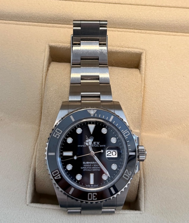 ロレックス サブマリーナー 126610l（高級時計）の商品画像 - 査定依頼日：2026年1月21日 - 最高査定価格：2,510,000円
