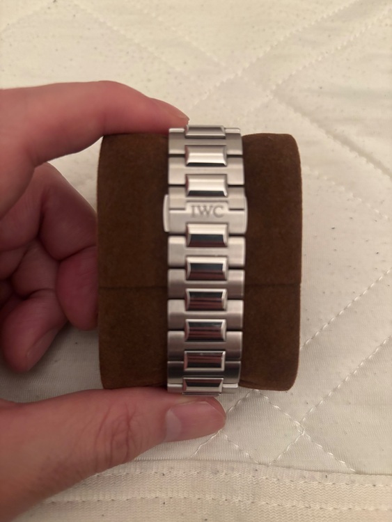 IWC ポルトギーゼ IW３７60（高級時計）の商品画像 - 査定依頼日：2025年6月16日 - 最高査定価格：760,000円