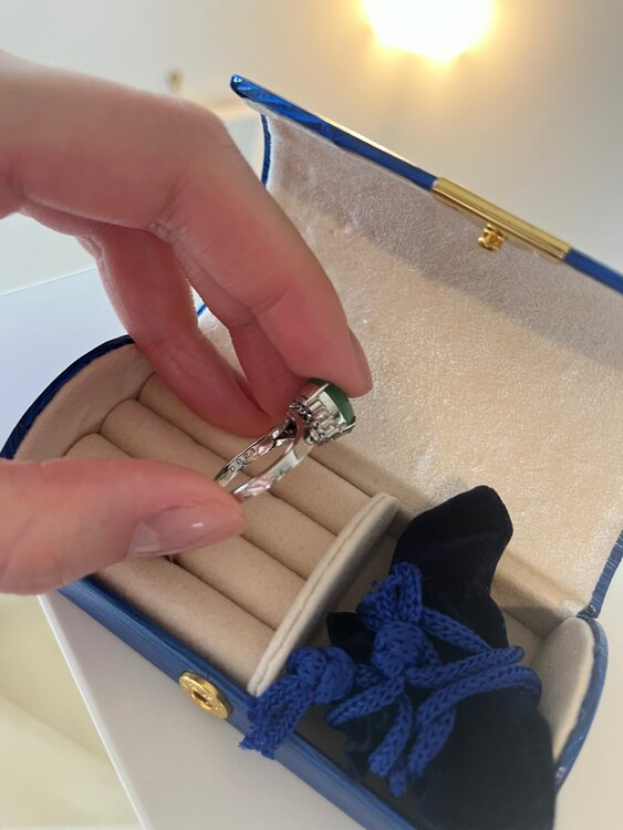 不明（宝石）の商品画像 - 査定依頼日：2024年5月16日 - 最高査定価格：70,000円