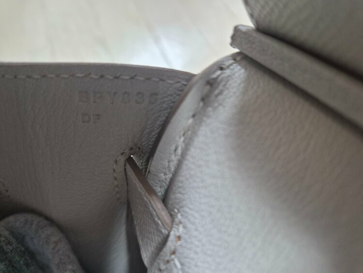 エルメス バーキン （ブランドバッグ）の商品画像 - 査定依頼日：2025年12月11日 - 最高査定価格：2,500,000円