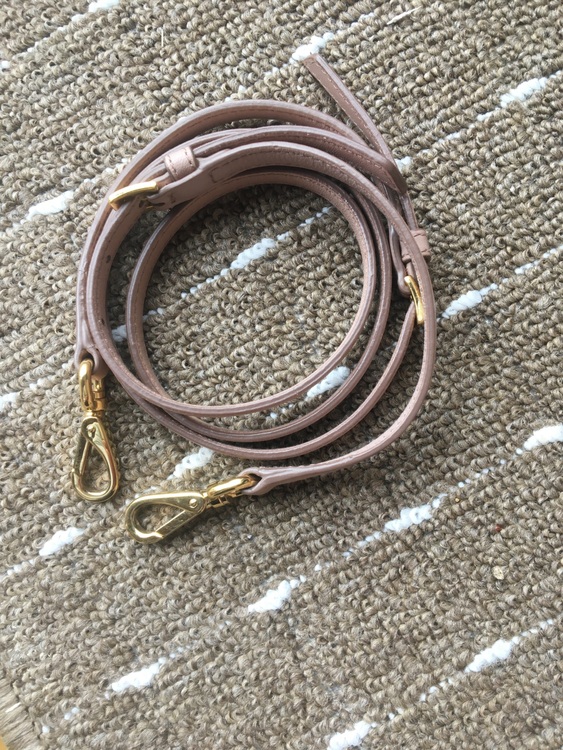 正規品　美品　お買得　人気のミュウミュウMIUMIU マトラッセ レザー ショル（ブランドバッグ）の商品画像 - 査定依頼日：2025年11月1日 - 最高査定価格：55,000円