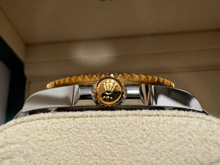 ロレックス サブマリーナーデイト 126613LN（高級時計）の商品画像 - 査定依頼日：2025年1月22日 - 最高査定価格：2,400,000円