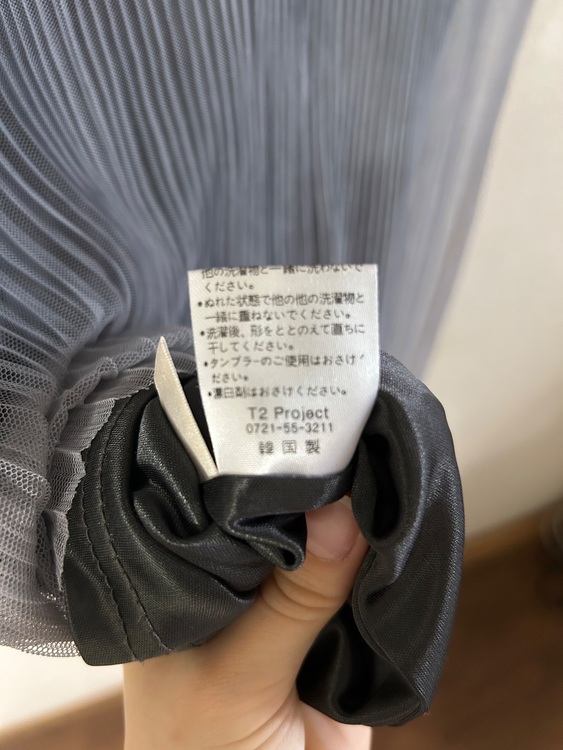 膝丈ワンピース　グレー　プリーツレース（古着・ファッション）の商品画像 - 査定依頼日：2025年8月13日 - 最高査定価格：100円