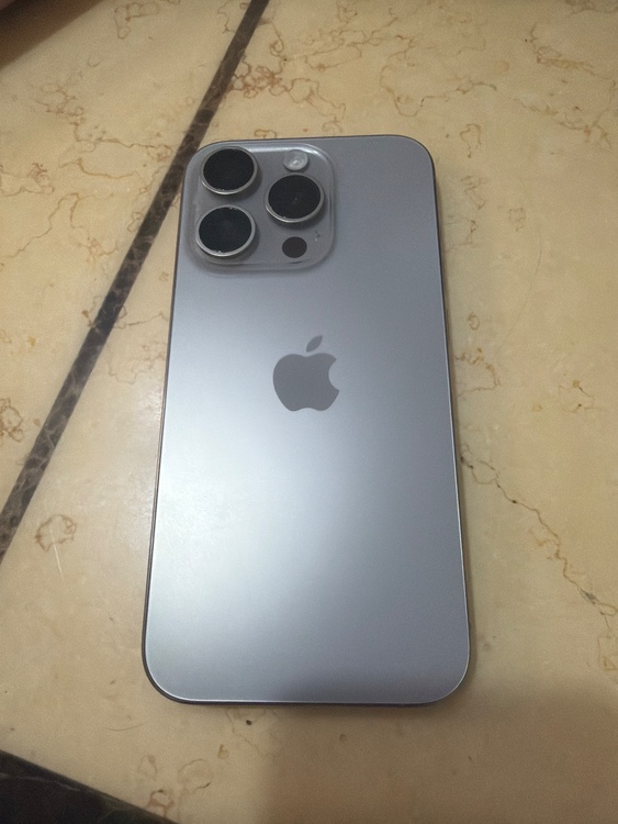 iPhone iPhone 15 Pro 128GB Softbank（スマホ）の商品画像 - 査定依頼日：2026年7月6日 - 最高査定価格：85,000円