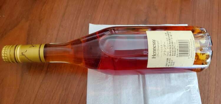 ヘネシーVSOP（お酒）の商品画像 - 査定依頼日：2024年12月21日 - 最高査定価格：4,000円