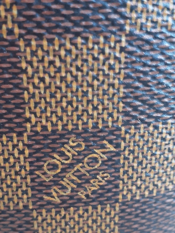 ルイヴィトンアルマbbダミエバッグ（ブランドバッグ）の商品画像 - 査定依頼日：2025年10月4日 - 最高査定価格：200,000円