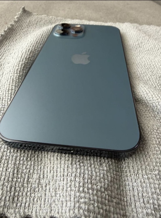 iPhone 12 Pro Max 128GB docomo（スマホ）の商品画像 - 査定依頼日：2026年4月15日 - 最高査定価格：38,000円