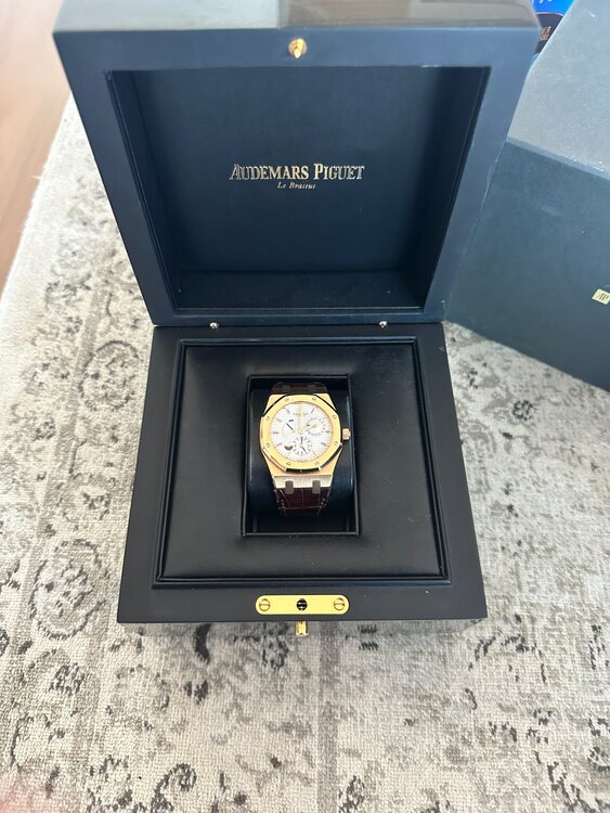 デュアルタイム（高級時計）の商品画像 - 査定依頼日：2024年12月9日 - 最高査定価格：4,050,000円