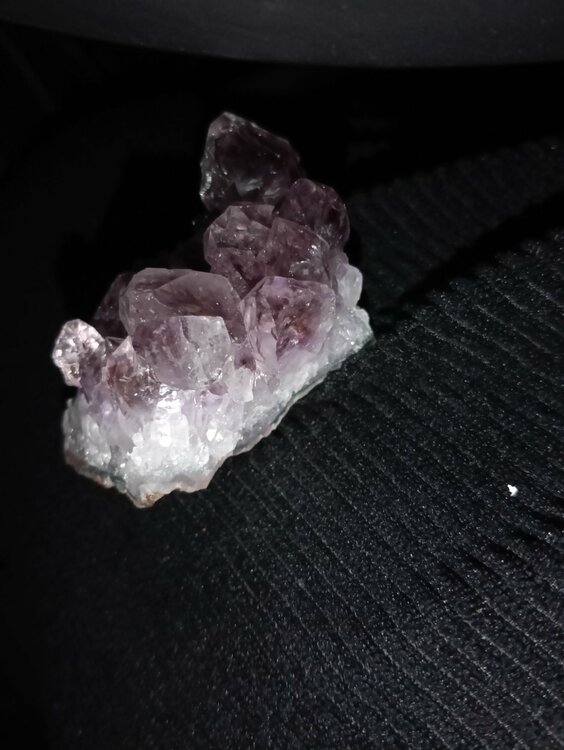 アメジストクラスター（金・貴金属）の商品画像 - 査定依頼日：2026年2月22日 - 最高査定価格：100,000円