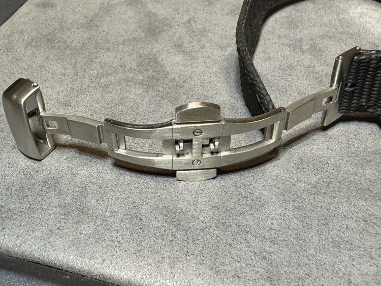 CODE 11.59（高級時計）の商品画像 - 査定依頼日：2025年9月2日 - 最高査定価格：2,600,000円